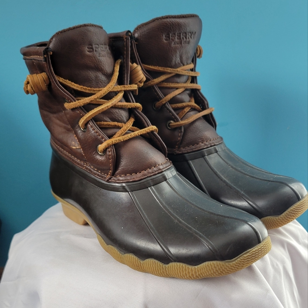 Sperry's | Big Kid's Saltwater Duck Boot | Brown Girl's Size US 4